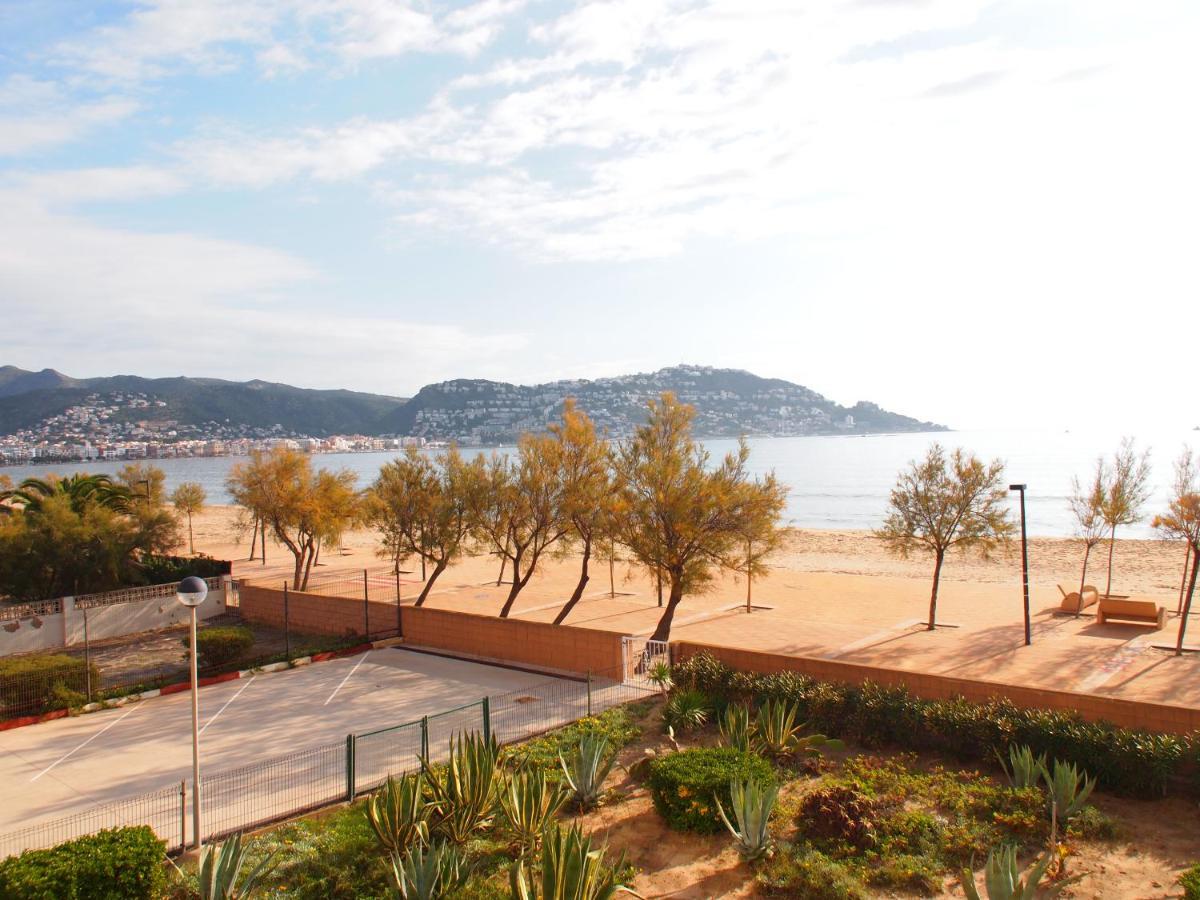 Miramar 9a Roses